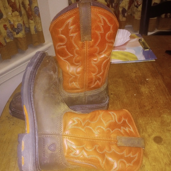 Ariat Men's Brown and Orange Western Boots - Picture 1 of 3